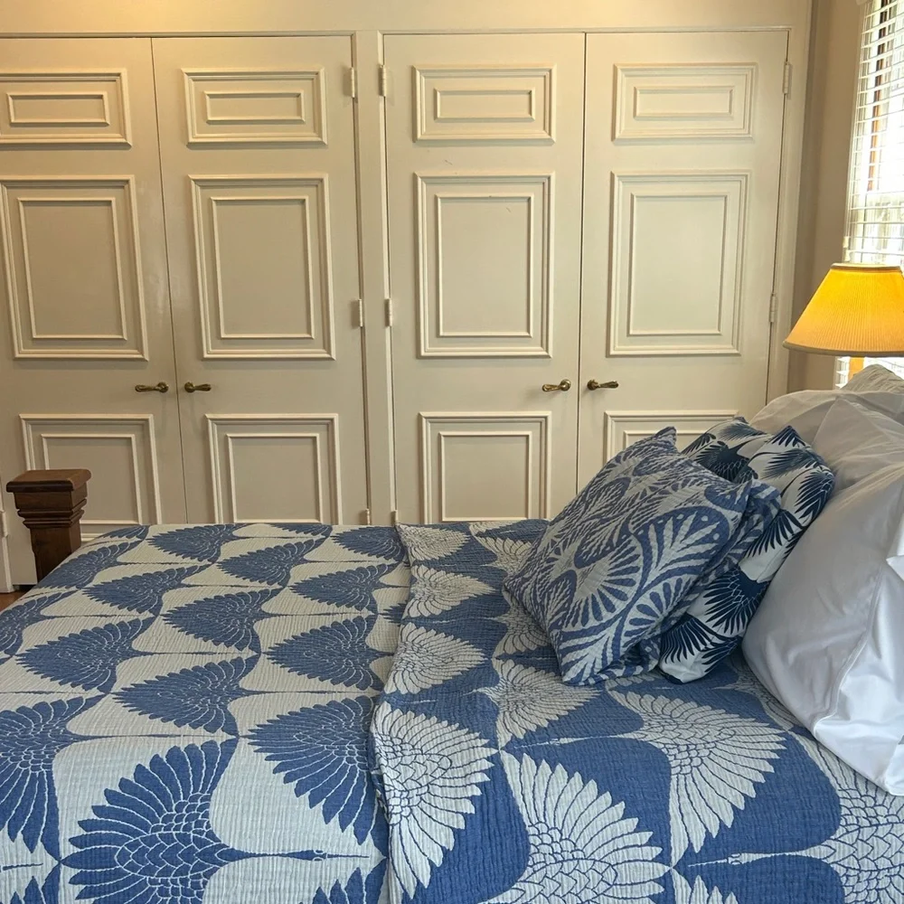 Modern Woven Birds in Flight Cranes Blue Gray KING Bedspread 2 Side FLiPSiDE NEW - Picture 14 of 16